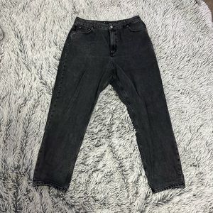 🖤ASOS Straight Legged Jeans🖤